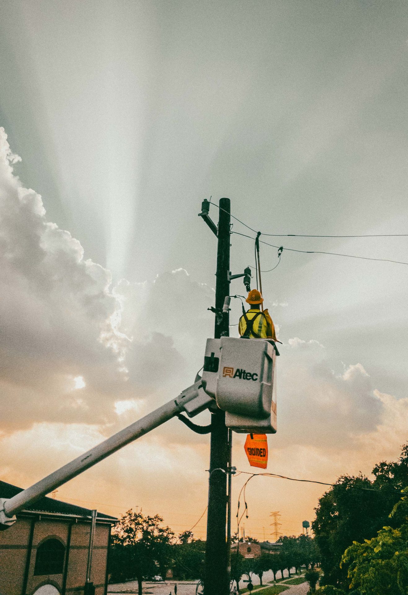 Premium Utility Contractor Crews About Sky Worker Electrical